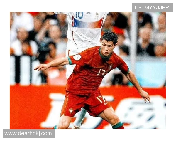 2021年度足球明星精彩瞬间回顾与经典照片集锦