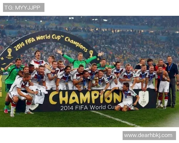 7月13日生日的足球明星们盘点与他们的辉煌成就回顾