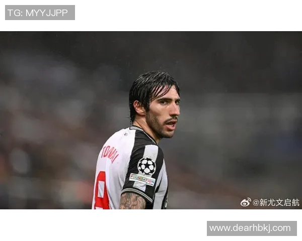 RM请来的足球明星助力球队重返巅峰展现无与伦比的竞技魅力与团队精神