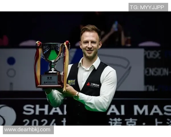 上海足球队在大师赛积分榜中以66分稳居第一名展现强劲实力